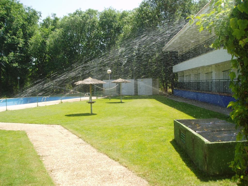 Hotel Manzanares Exteriör bild